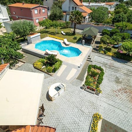 Villa Lulic Vir Exterior foto