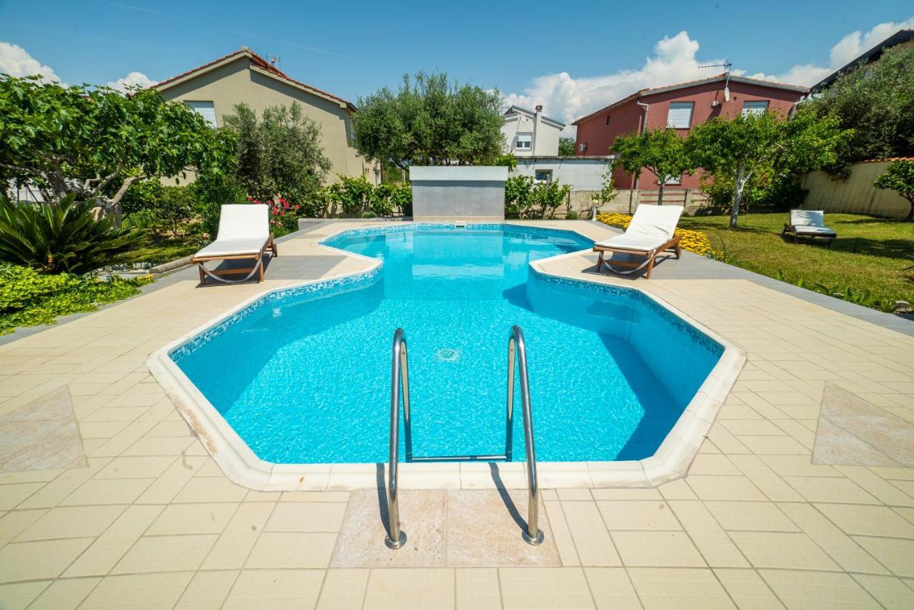 Villa Lulic Vir Exterior foto